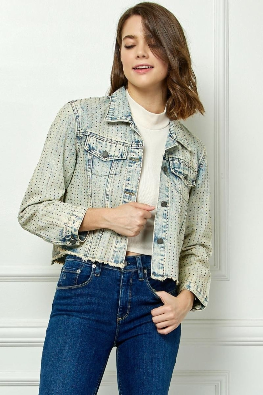 Stilla | Multi Color Stripe Rhinestone Raw Hem Denim Jakke