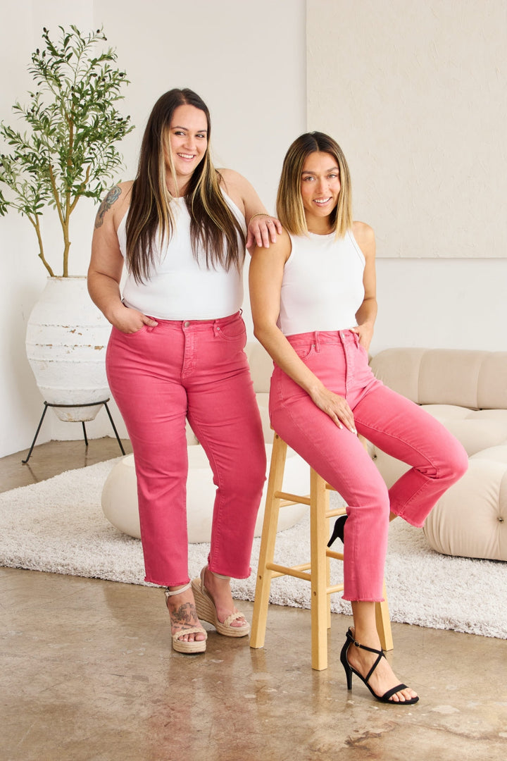 Stilla | Crop Dylan Full Size Mavekontrol Høj Talje Raw Hem Jeans