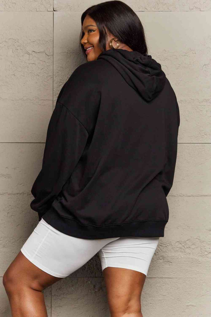Stilla | Love Plus Size Merry Christmas Graphic Hoodie