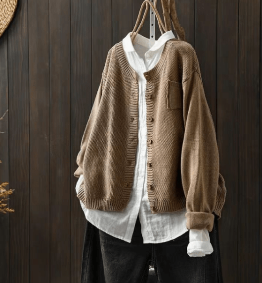 Stilla | Cardigan med Klassisk Knapdesign