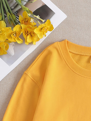 Stilla | Afslappet Gul Sweatshirt med Humoristisk Grafisk Tryk