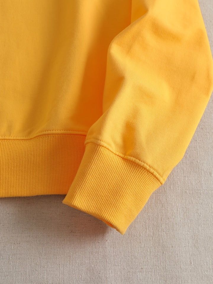 Stilla | Afslappet Gul Sweatshirt med Humoristisk Grafisk Tryk