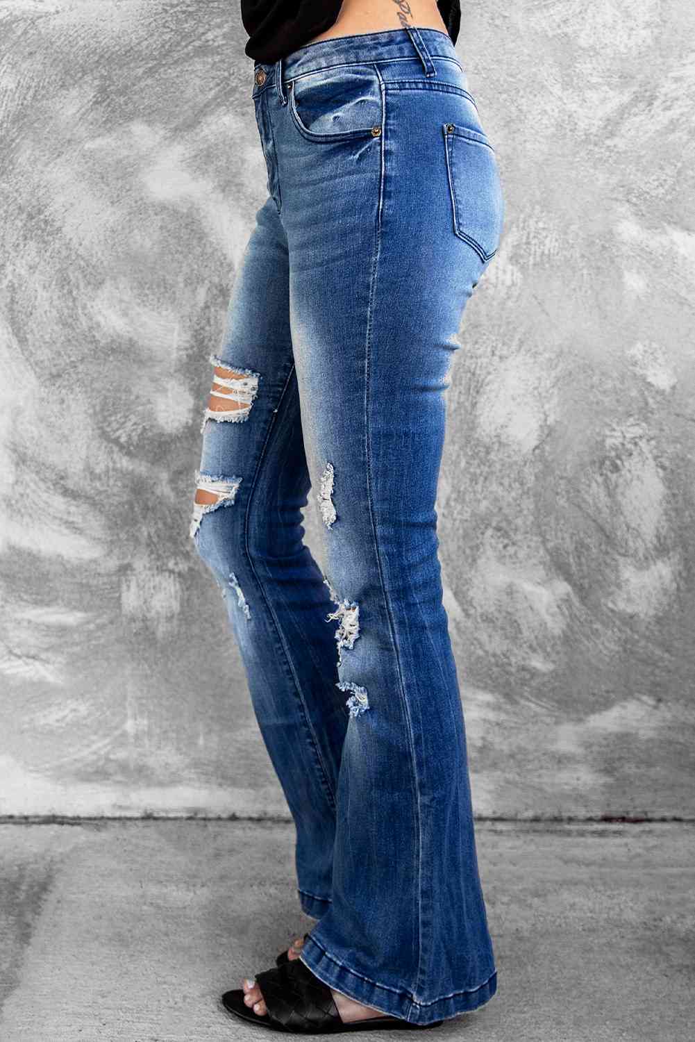 Stilla | Distressed Flare Leg Jeans Med Lommer