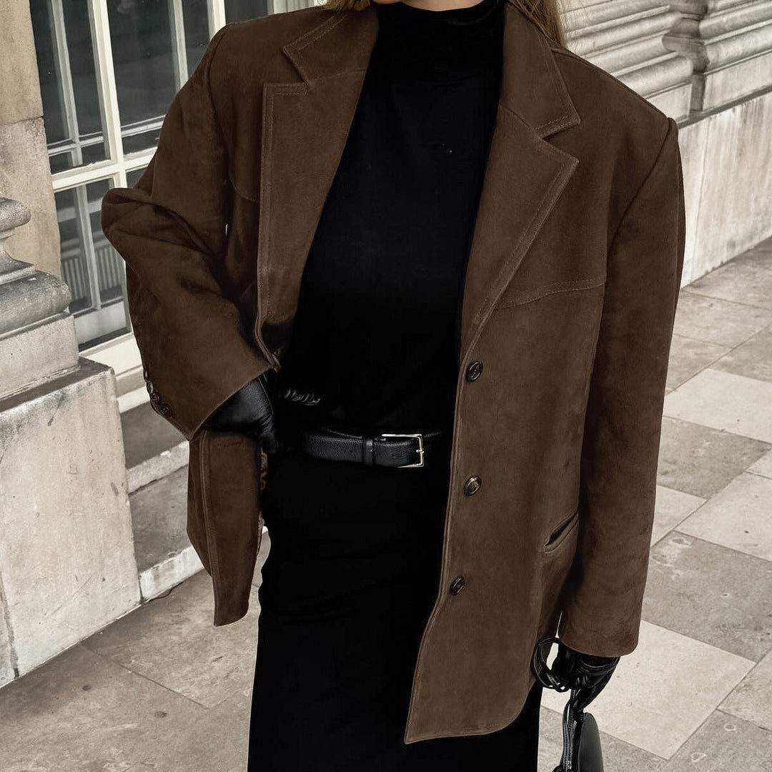 Stilla | Elegant Vest Med Suedes detaljer