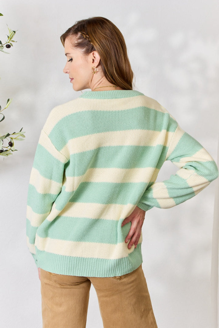 Stilla | In Love Ful størrelses kontrast stribet rund hals sweater