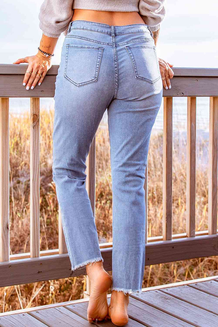 Stilla | Distressed Cropped Jeans