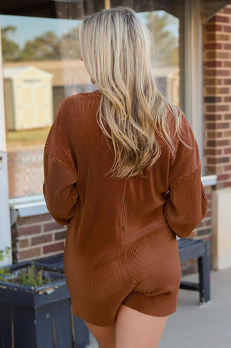 Stilla | V-hals Halv Knappet Romper