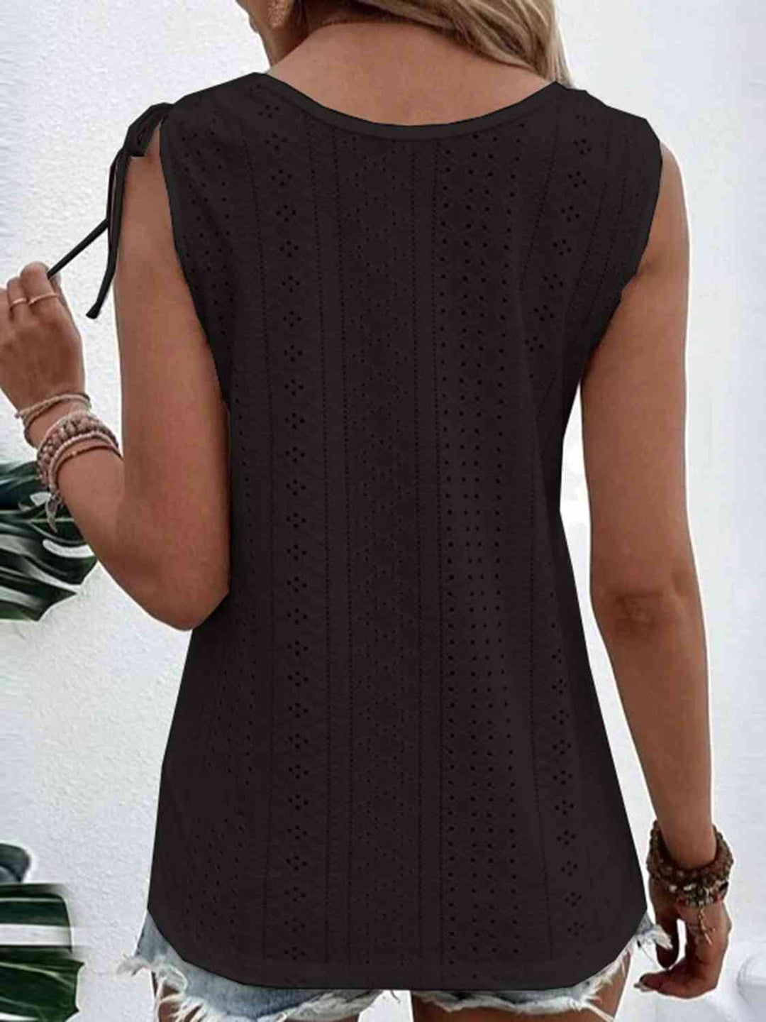 Stilla | Full Size Scoop Neck Ærmeløs Tank Top