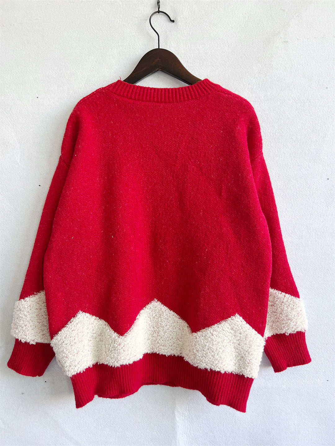 Stilla | Tree Graphic Dropped Shoulder Sweater