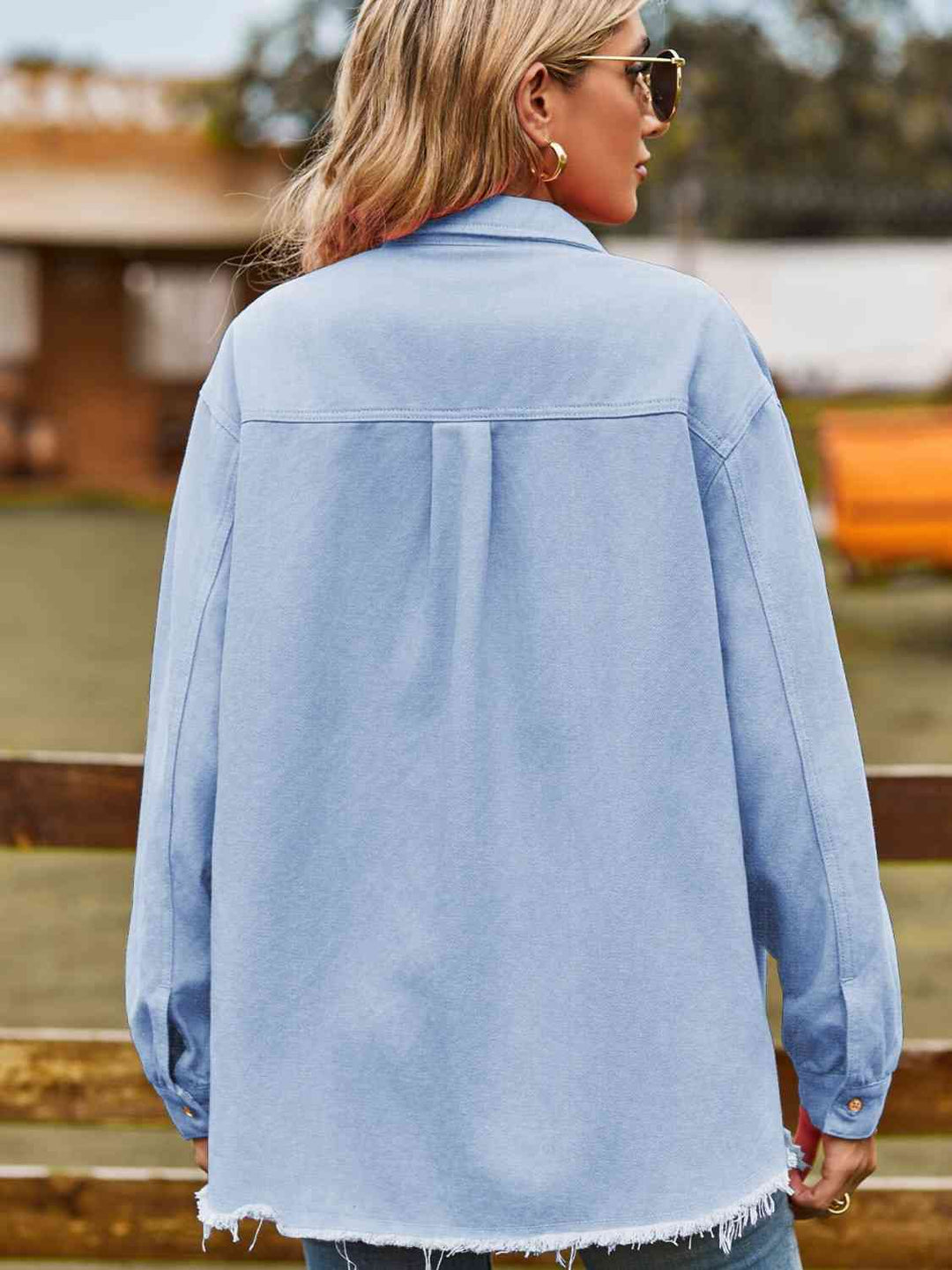 Stilla | Op Krave Hals Raw Hem Denim Top