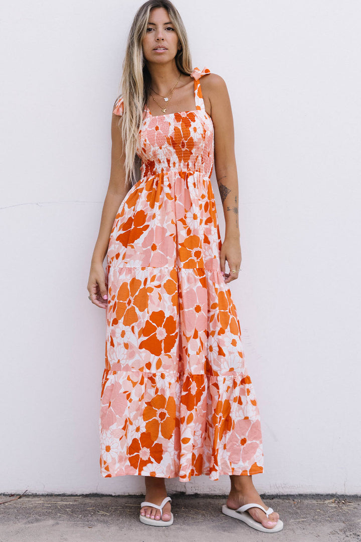 Stilla | Bind-skulder Smocked Maxi Kjole