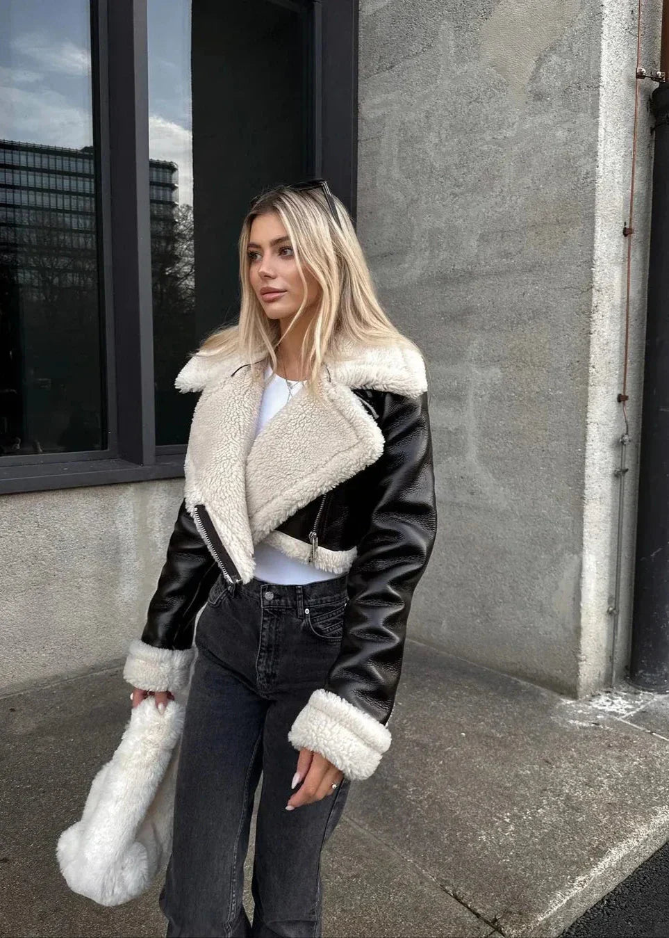 Stilla | Sherpa Trim Læderjakke - Kort lynlåsstil