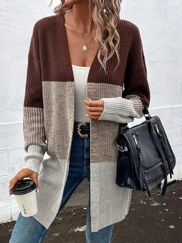 Stilla | Klassisk Dame Strikjakke Pullover i Blødt Strikdesign