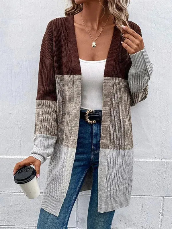 Stilla | Klassisk Dame Strikjakke Pullover i Blødt Strikdesign