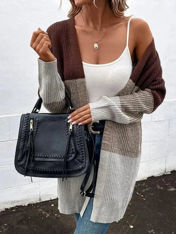 Stilla | Klassisk Dame Strikjakke Pullover i Blødt Strikdesign