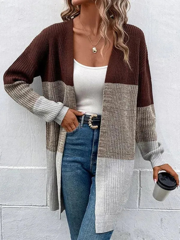 Stilla | Klassisk Dame Strikjakke Pullover i Blødt Strikdesign