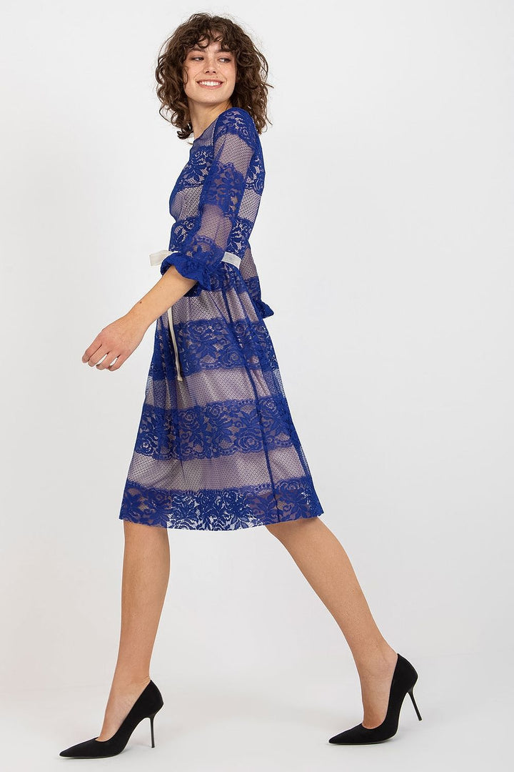 Stilla | Lace Midi Kjole