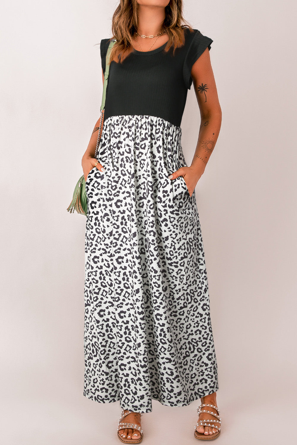 Stilla | Print Rund Hals Maxi Kjole Med Lommer