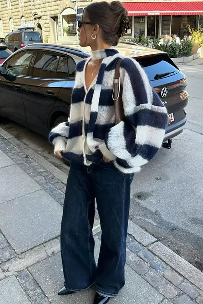 Stilla | stribet V-udskæring strik cardigan