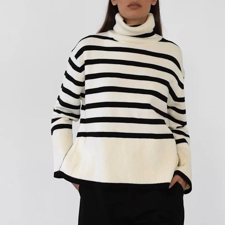 Stilla | Turtleneck Flare Sleeve Sweater