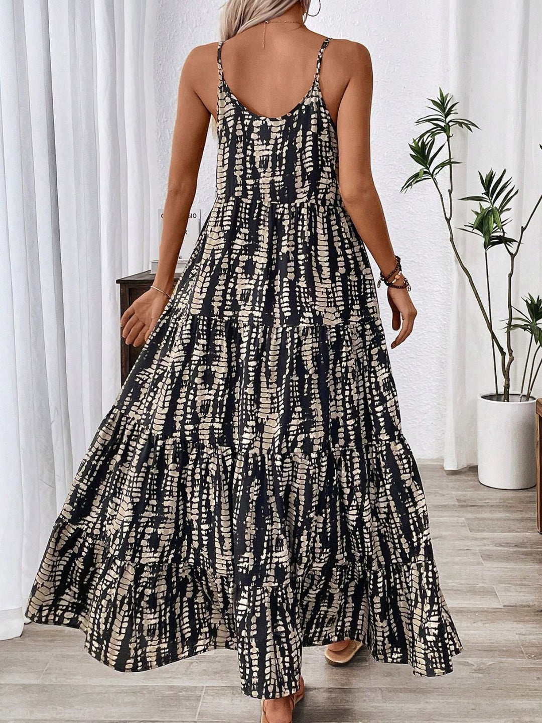 Stilla | Scoop Neck Maxi Cami Kjole