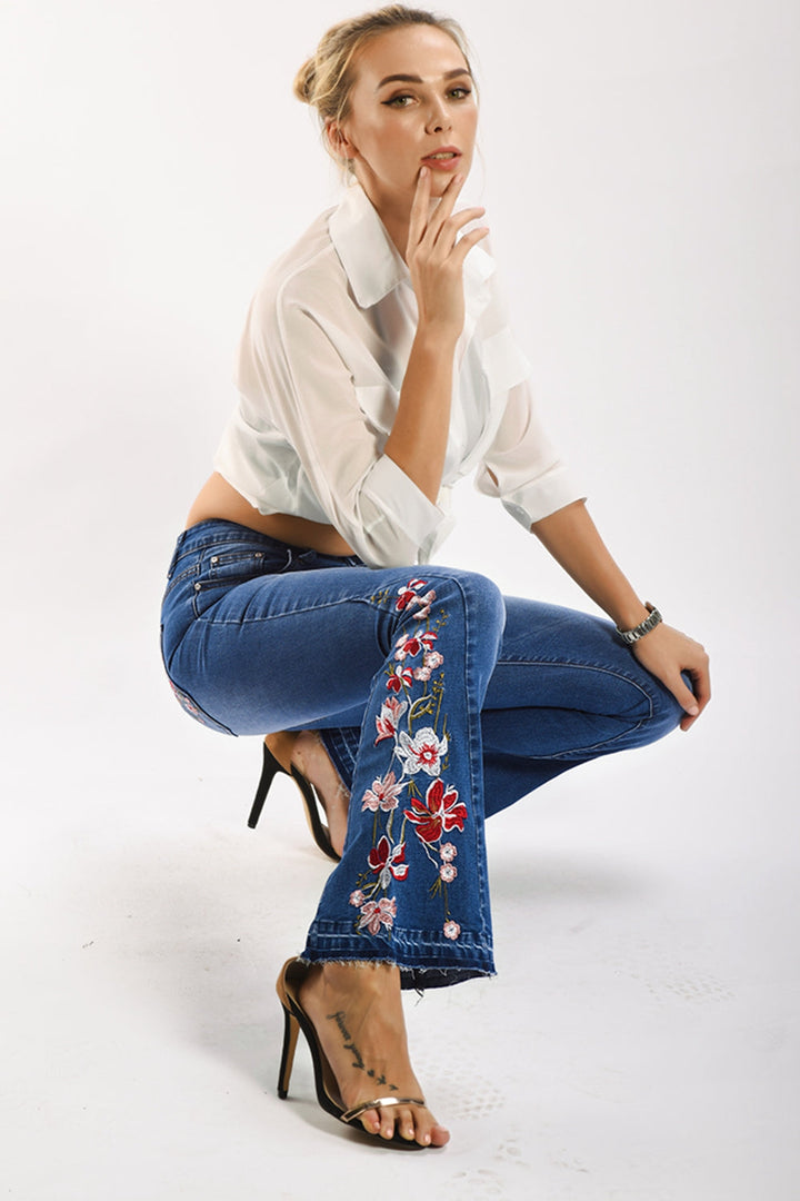 Stilla | Størrelse Blomsterbroderi Bred Ben Jeans