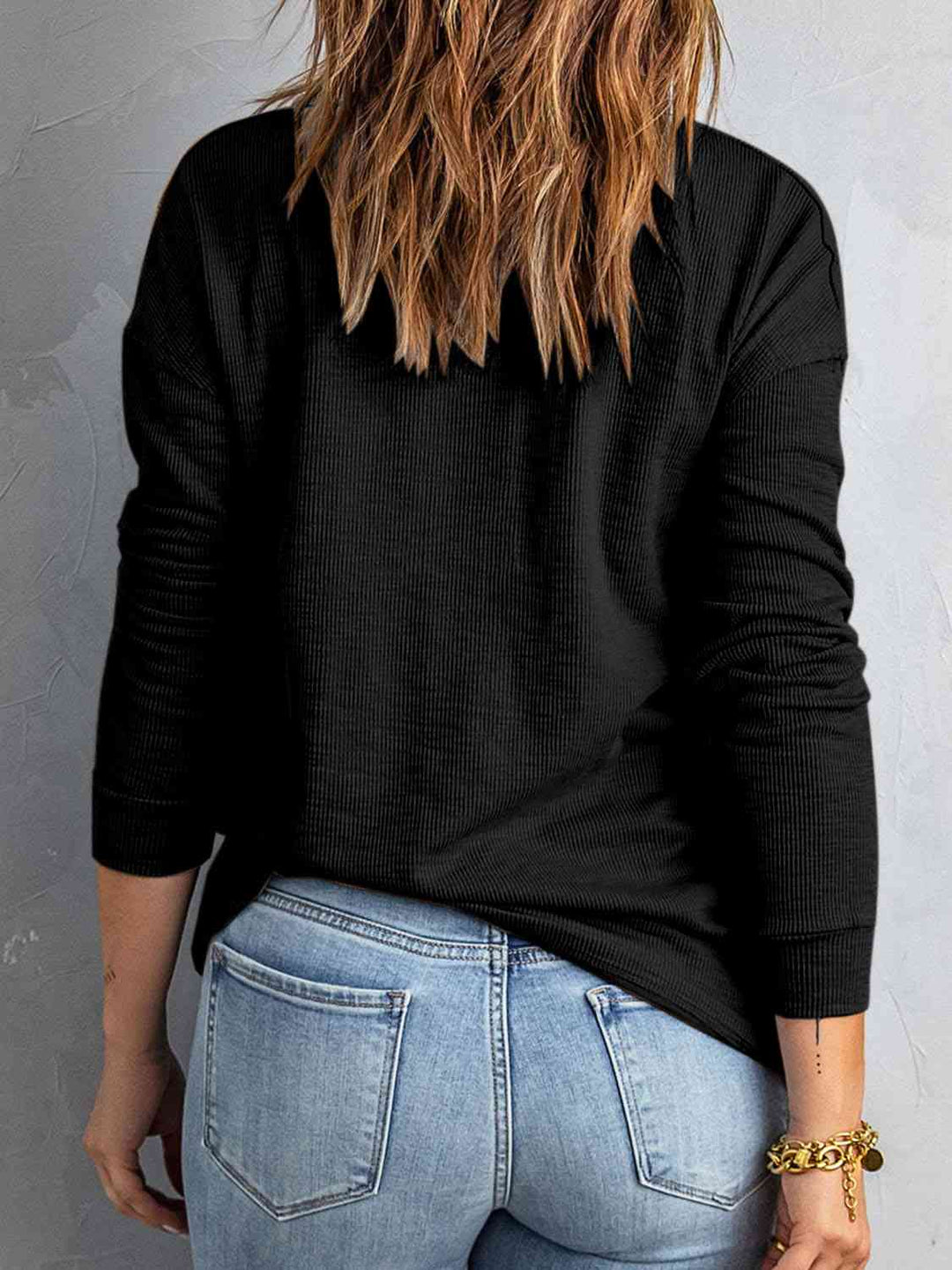 Stilla | Hals Halv Knap Top