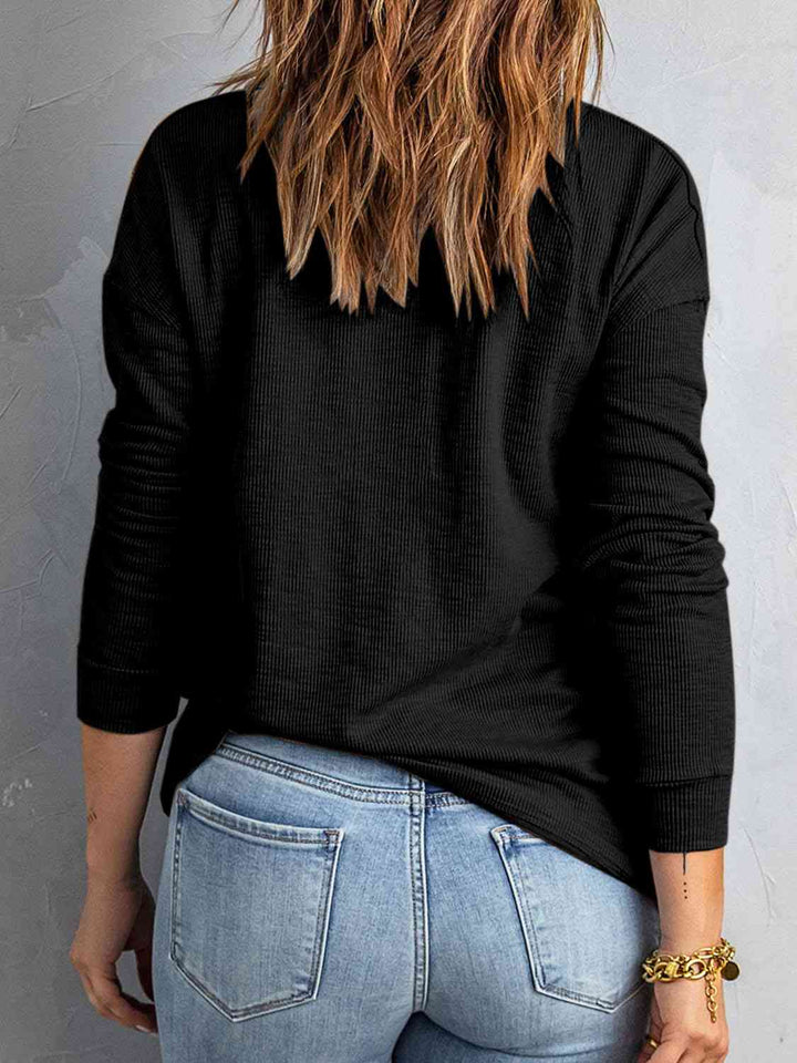 Stilla | Hals Halv Knap Top