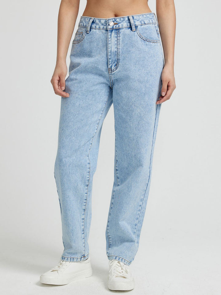 Stilla | Straight Leg Jeans
