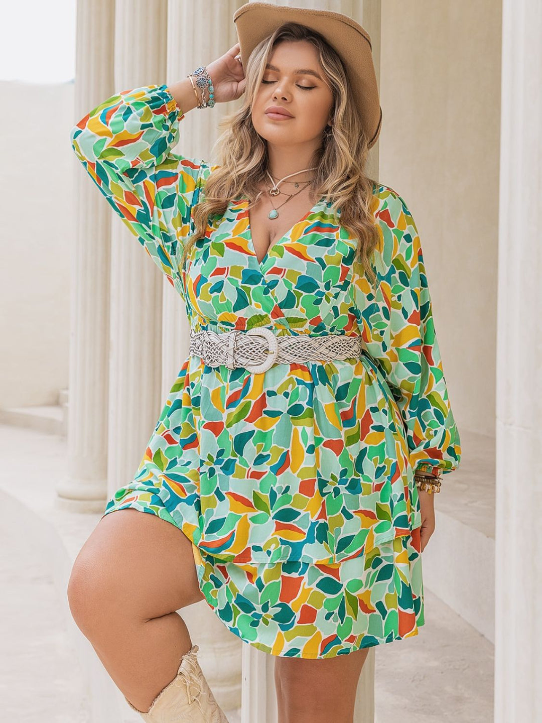 Stilla | Plus Size Printed Surplice Langærmet Mini Kjole