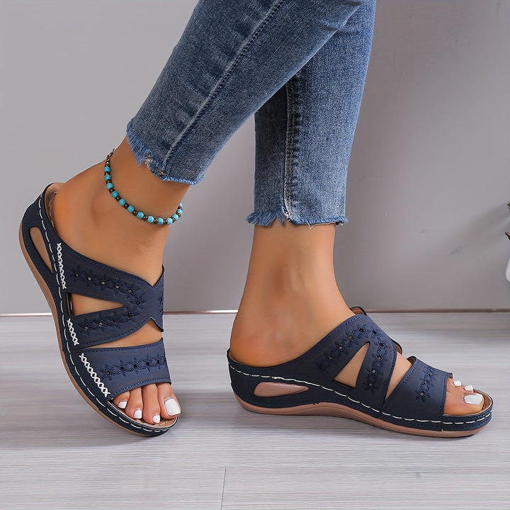 Stilla | Orthopediske og skridsikre sandaler Ferni