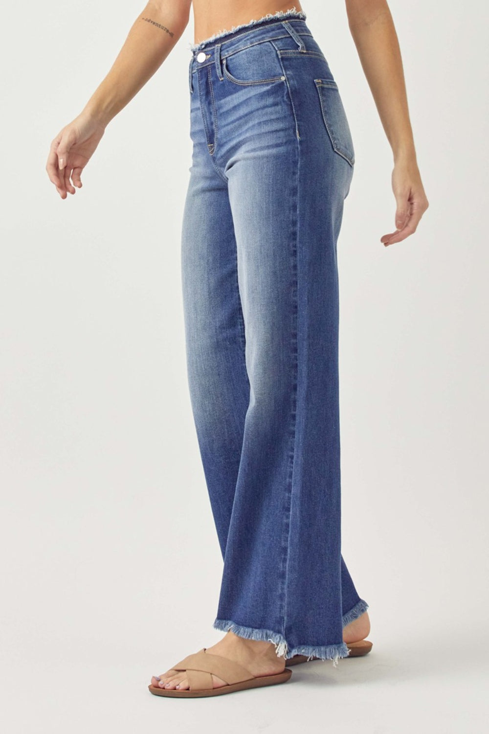 Stilla | Højtaljede råkant brede ben jeans