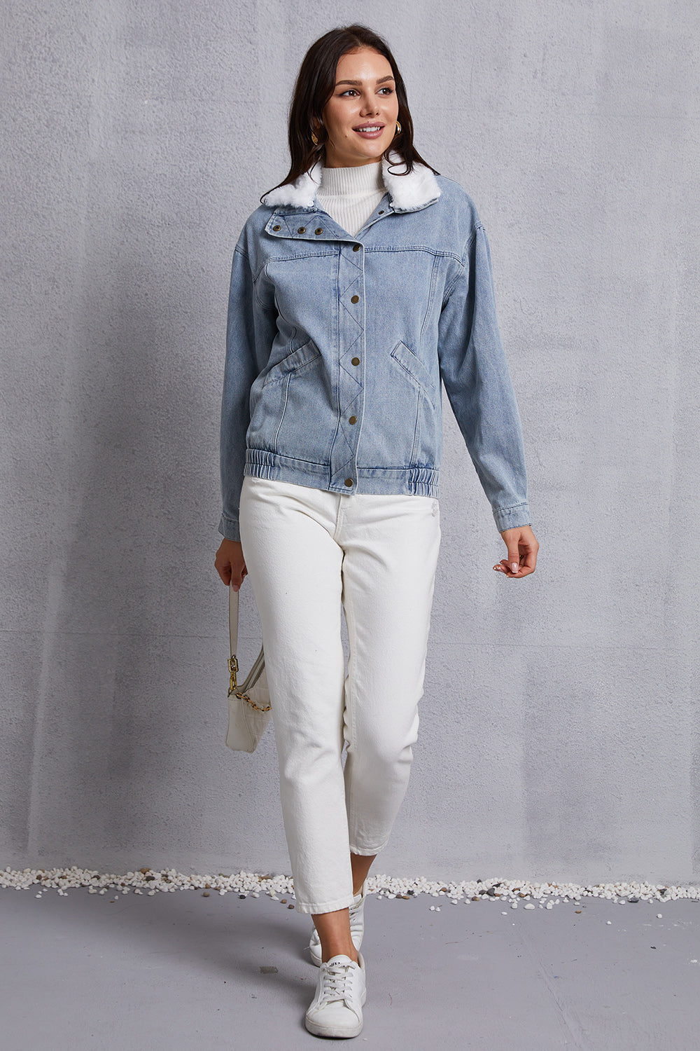 Stilla | Nedrullet Hals Denimjakke