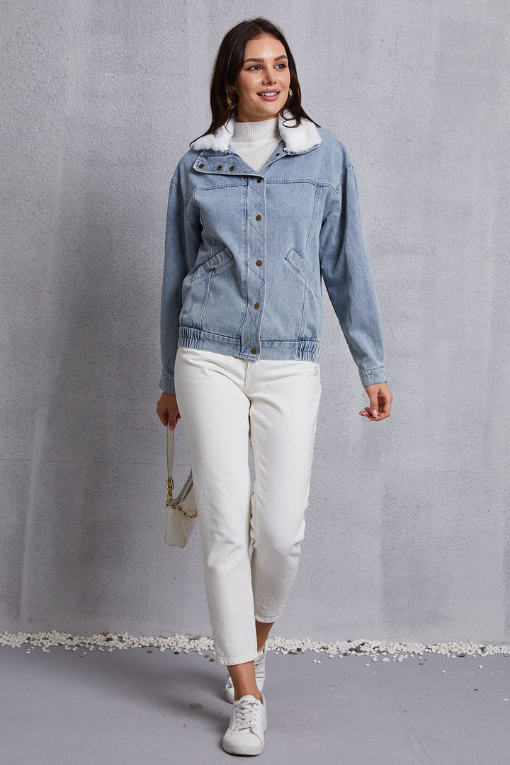 Stilla | Nedrullet Hals Denimjakke