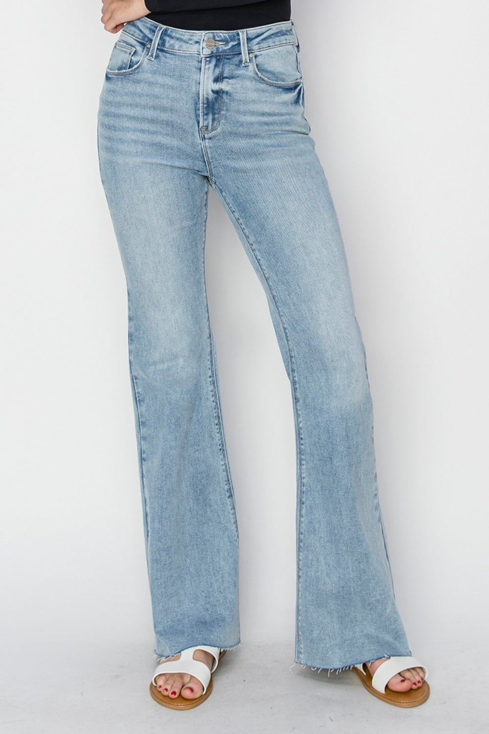 Stilla | Fuldt størrelse høj talje rå kant bootcut jeans