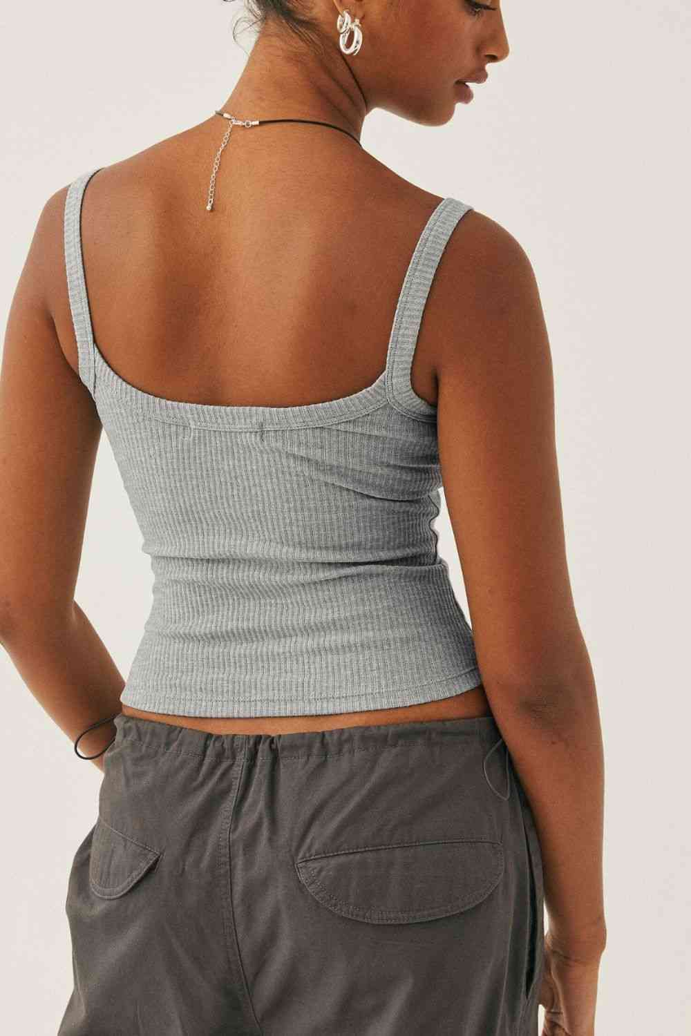 Stilla | Dine Drømme Ribbet Cropped Cami