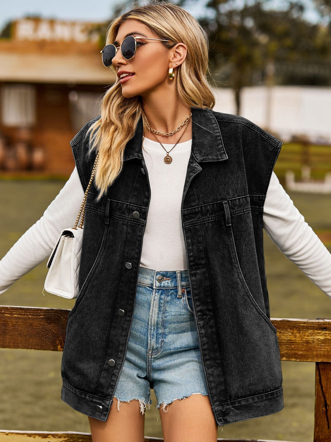 Stilla | Up Collared Neck Sleeveless Denim Jacket
