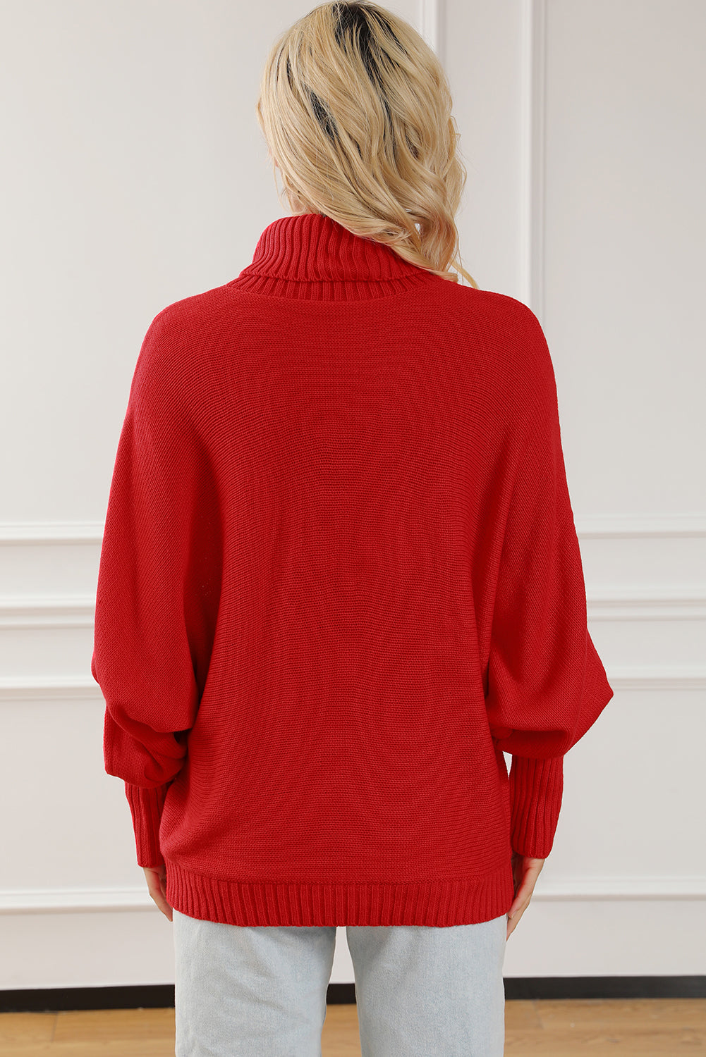 Stilla | Bogstav Broderet Høj Hals Sweater