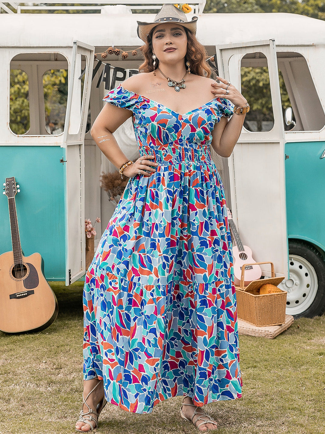 Stilla | Plus Size Printet Kapærme Kjole