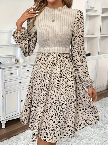Stilla | Elegante Kjole Med Blomsterdesign