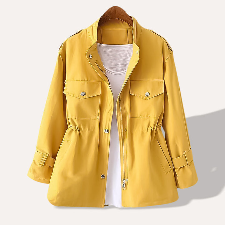 Stilla | Minimalistisk frakke med trendy design