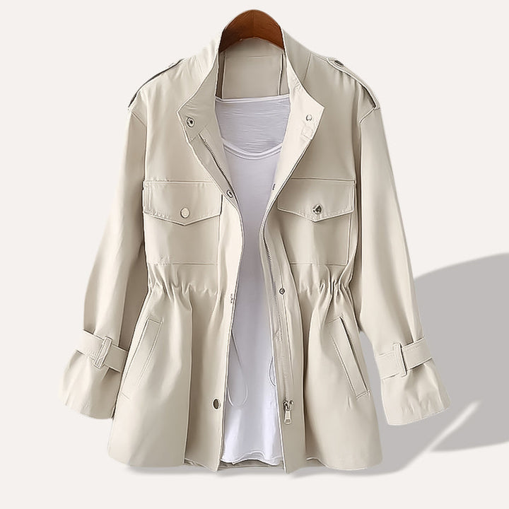Stilla | Minimalistisk frakke med trendy design