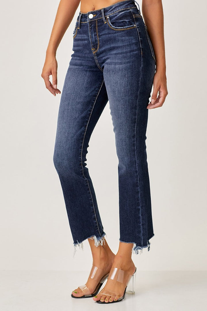Stilla | Fuld Størrelse Frayed Hem Beskåret Lige Jeans
