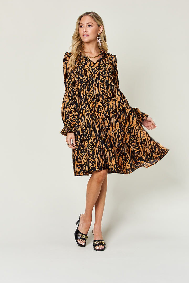 Stilla | Tag Full Size Printed Ruffle Hem Langærmet Kjole