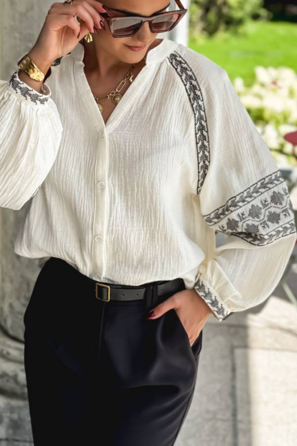 Stilla | Langærmet Bluse Med Broderidetaljer