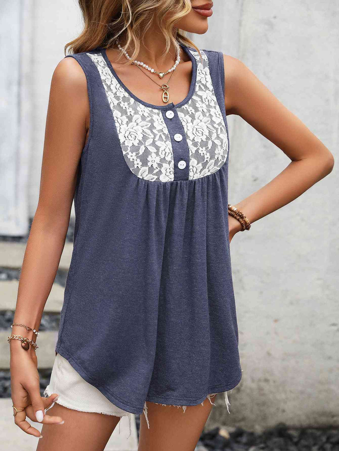 Stilla | Blonde Kontrast Scoop Neck Tank
