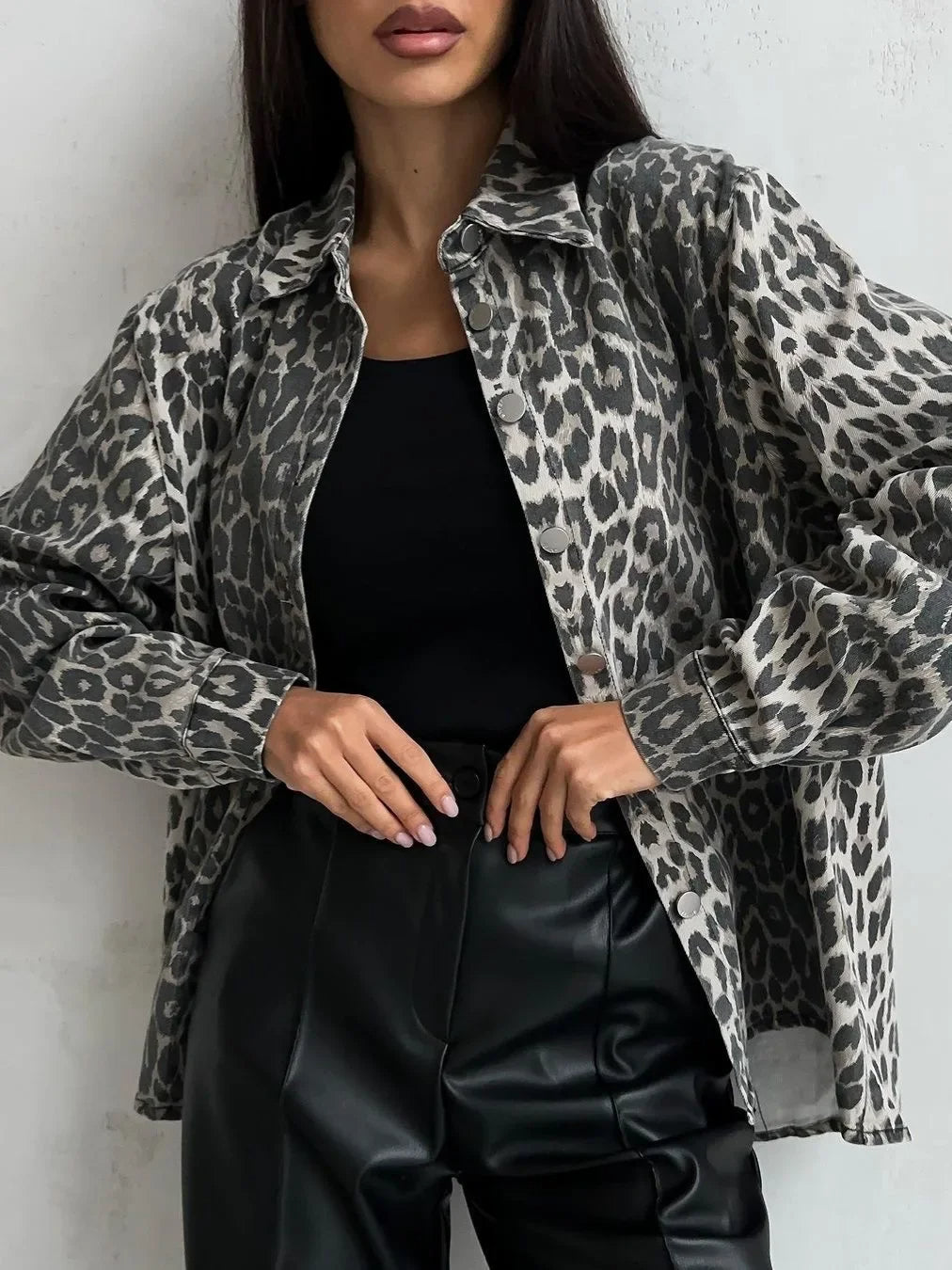 Stilla | Jeansjakke Damer Leopardmønster