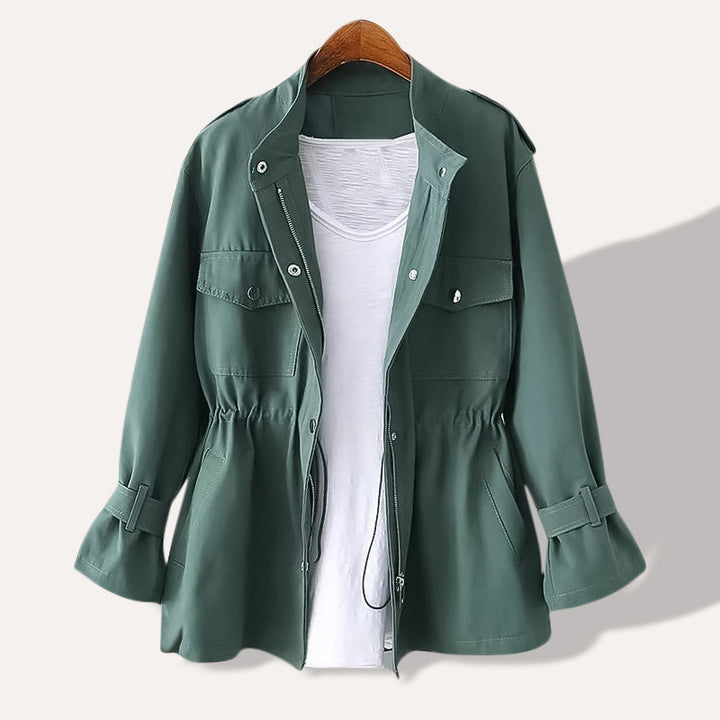 Stilla | Minimalistisk frakke med trendy design