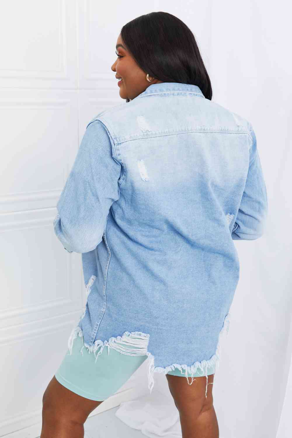 Stilla | Bazi Full Size Distressed Raw Hem Denim Jakke