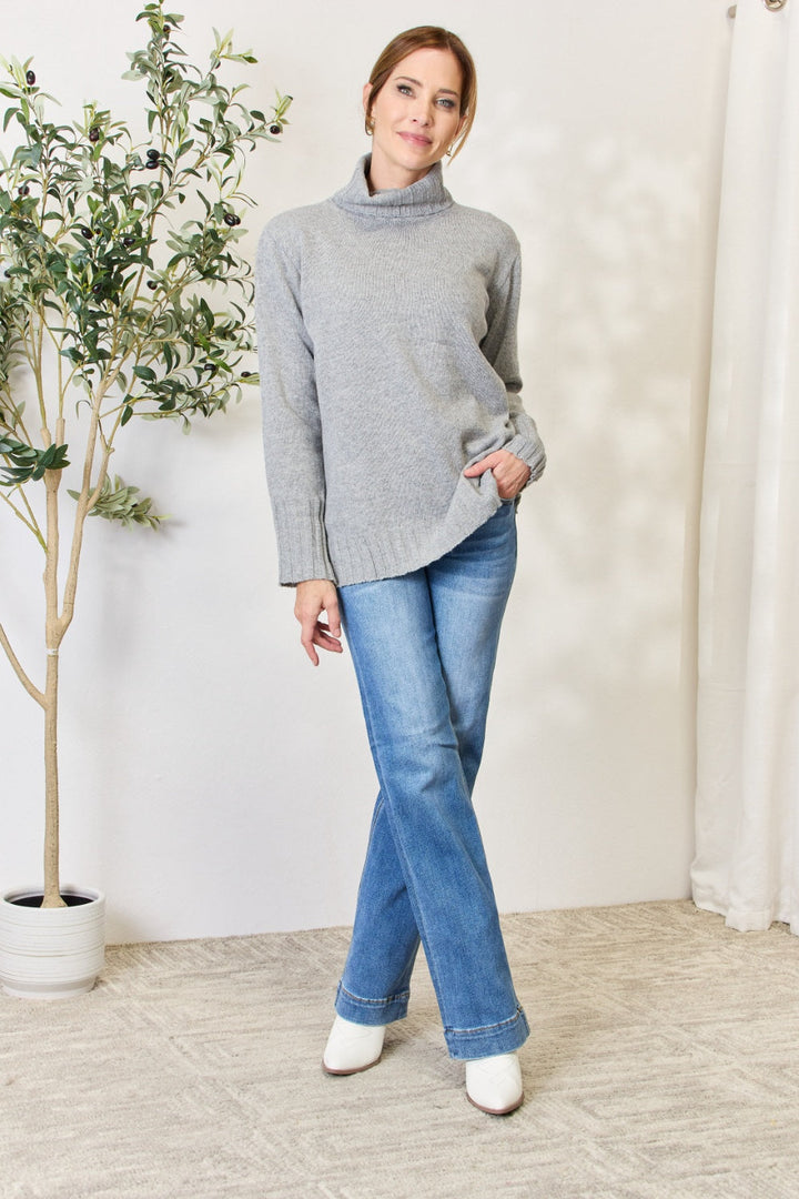 Stilla | Full Size Turtleneck Langærmet Slids Sweater